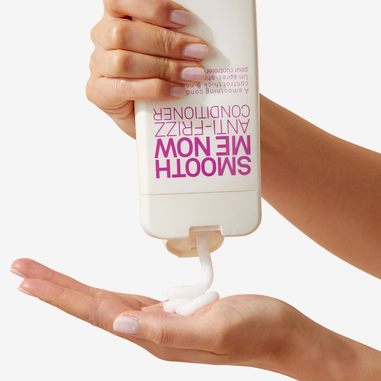 SMOOTH ME NOW ANTI-FRIZZ CONDITIONER